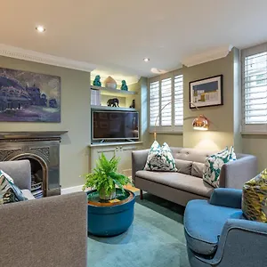  Apartment Beaches - Luxury Seafront United Kingdom
